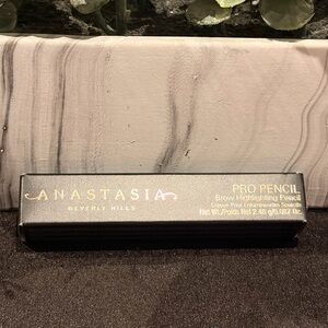 🥇 B53 Anastasia Beverly Hills Pro pencil brow highlighter - Base 1
